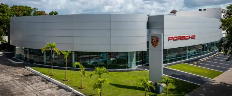 Porsche Centre Cancun Desktop 1 scaled 1